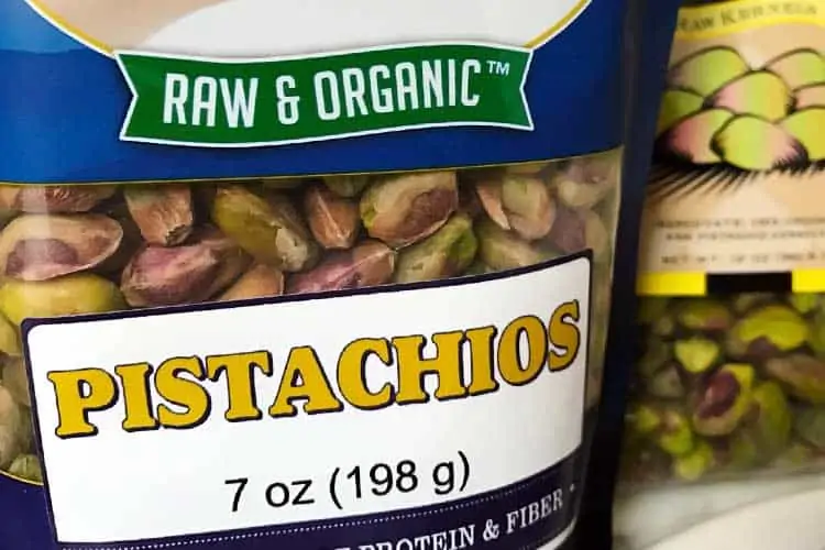 raw pistachio kernels