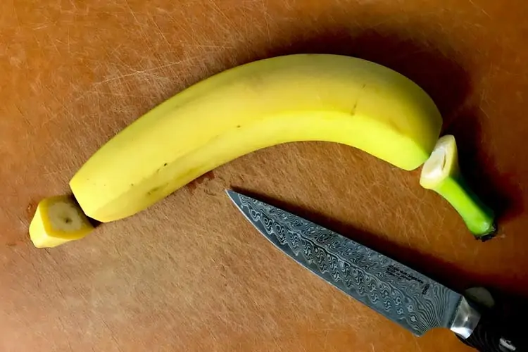 fresh banana with ends cut off