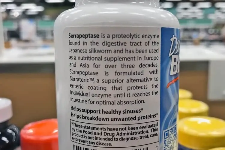 description of what serrapeptase is, what it does, and what health benefits it's good for