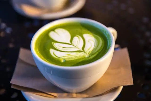 Why Matcha is Better than Coffee? - Superfoodly